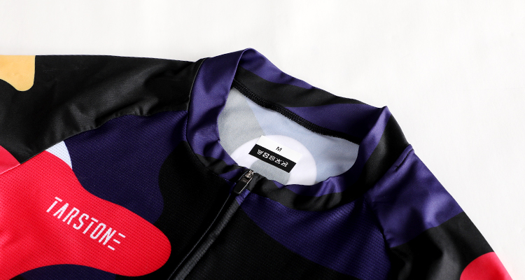 zip pocket cycling shirt